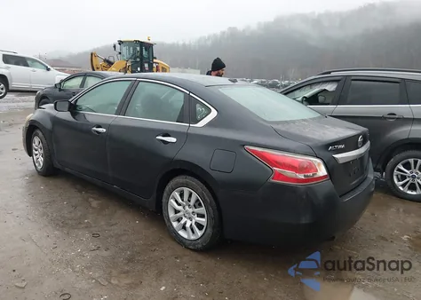 2015 Nissan Altima 2.5/2.5 S/2.5 Sl/2.5 Sv из США, поврежденный, VIN 1N4AL3AP1FC445059